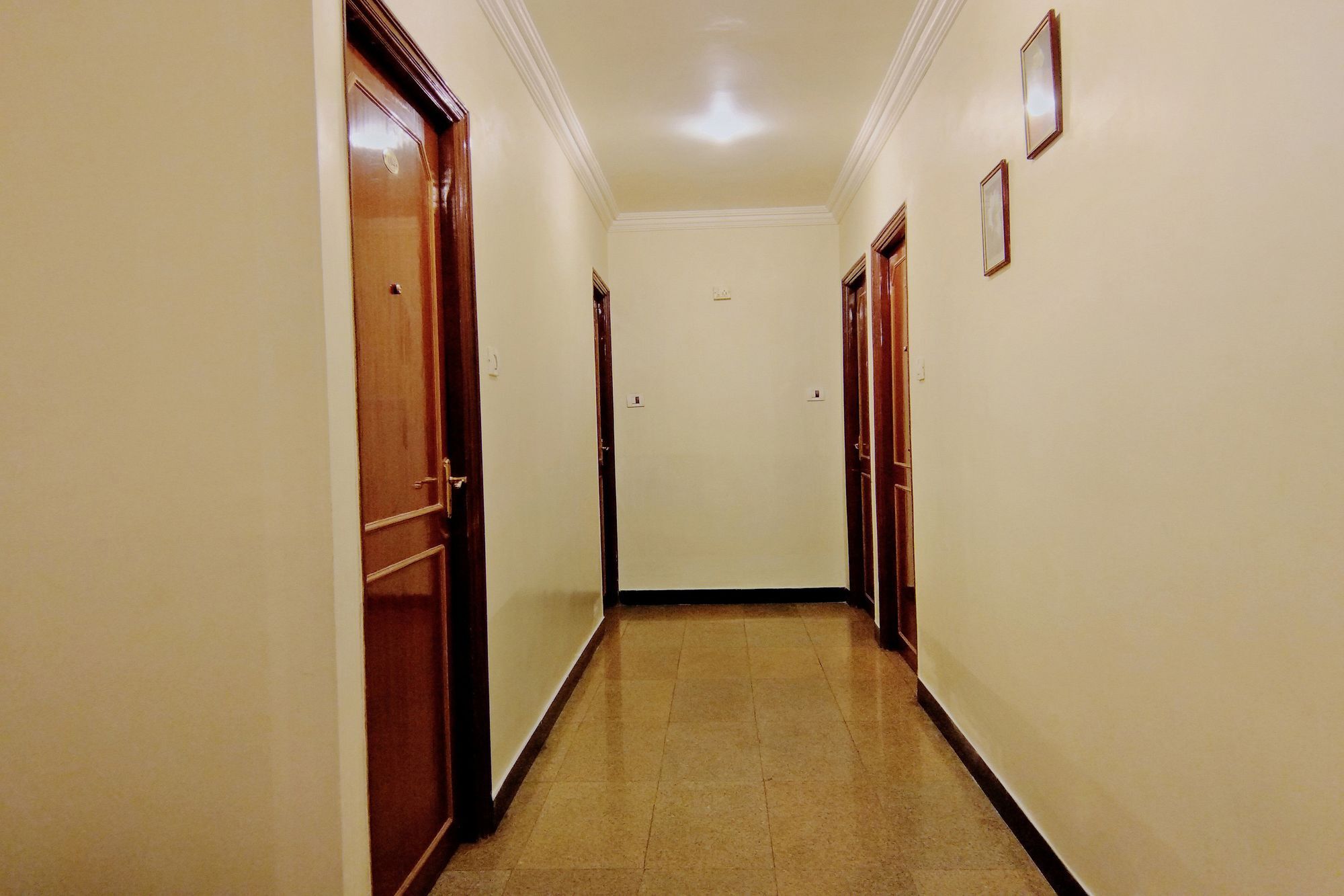 Oyo 539 Hotel Pearl Inn Бангалор Екстериор снимка