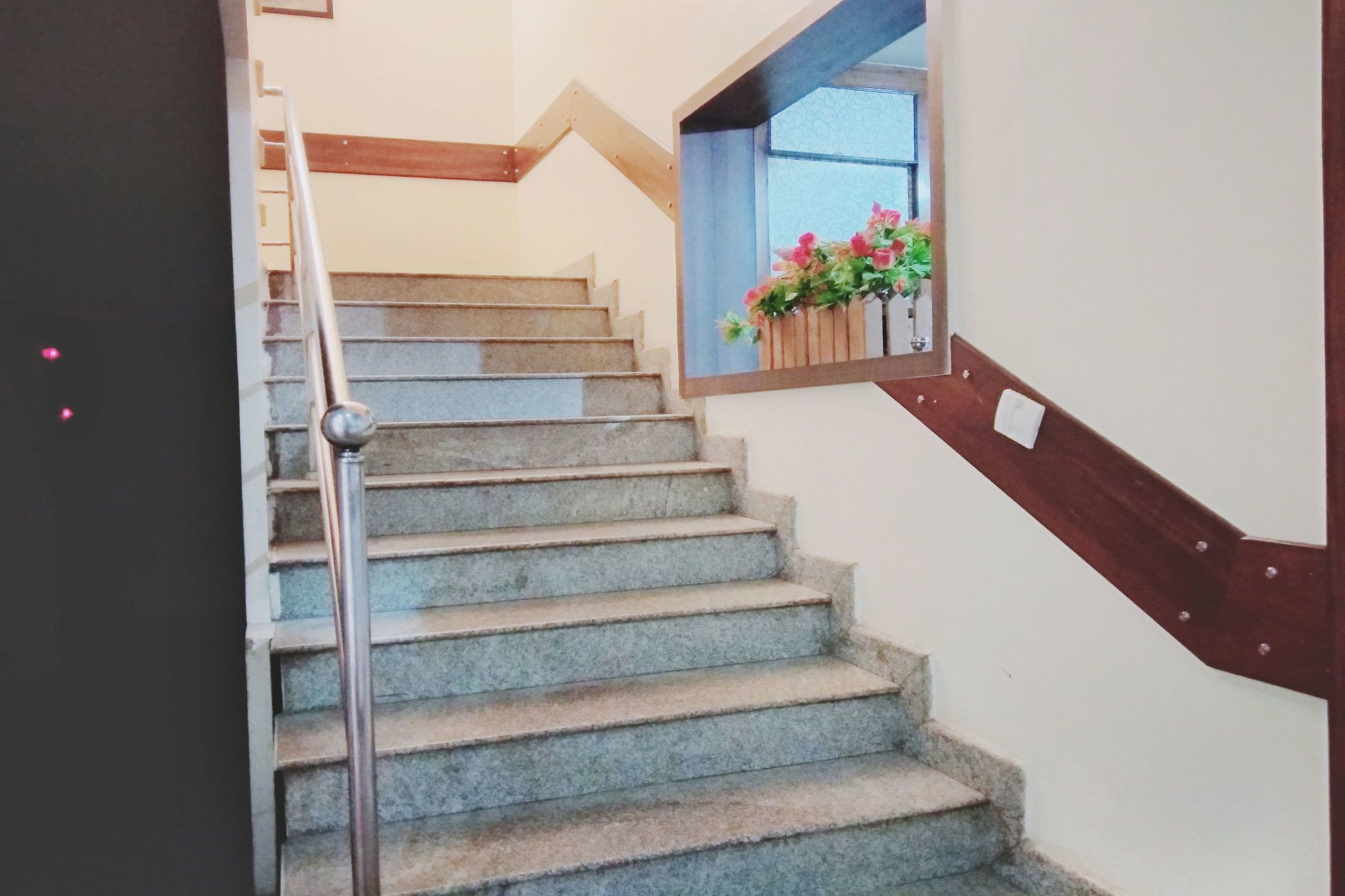 Oyo 539 Hotel Pearl Inn Бангалор Екстериор снимка