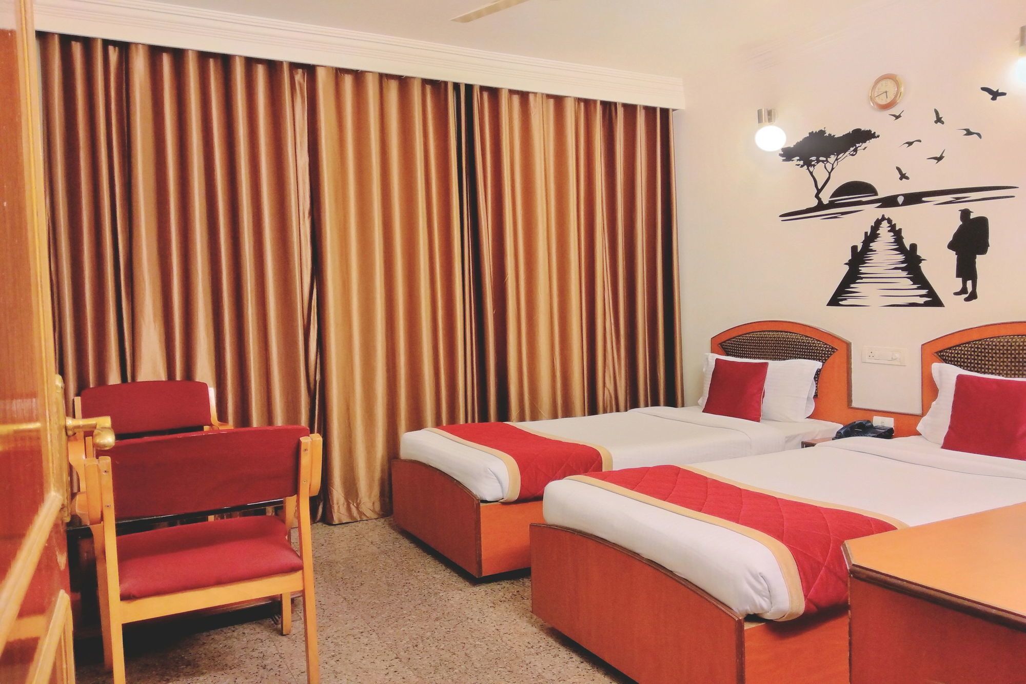 Oyo 539 Hotel Pearl Inn Бангалор Екстериор снимка