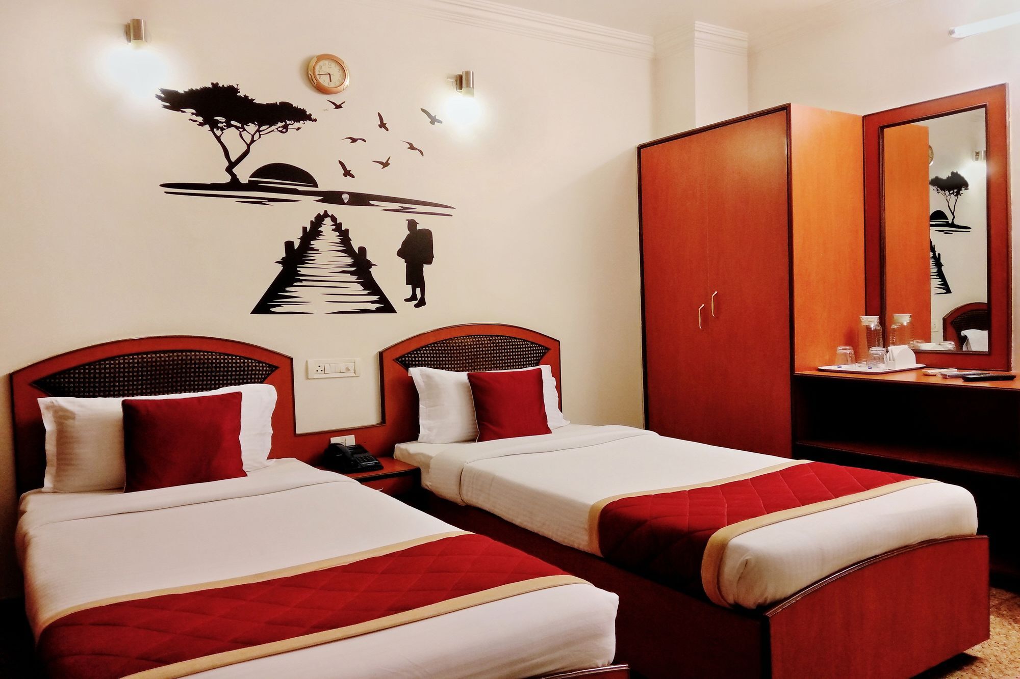 Oyo 539 Hotel Pearl Inn Бангалор Екстериор снимка