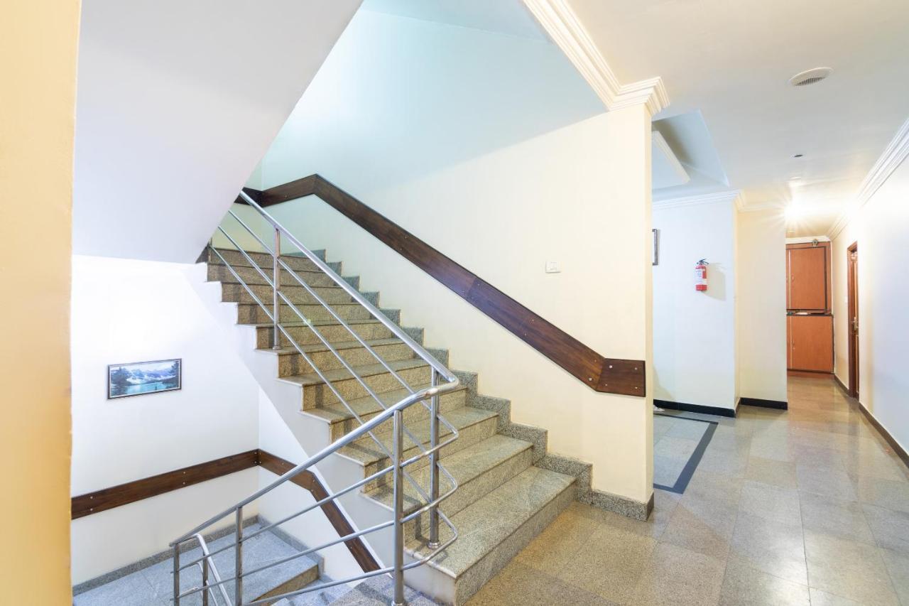 Oyo 539 Hotel Pearl Inn Бангалор Екстериор снимка