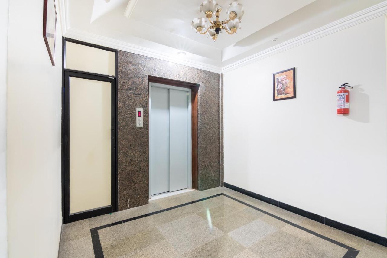Oyo 539 Hotel Pearl Inn Бангалор Екстериор снимка