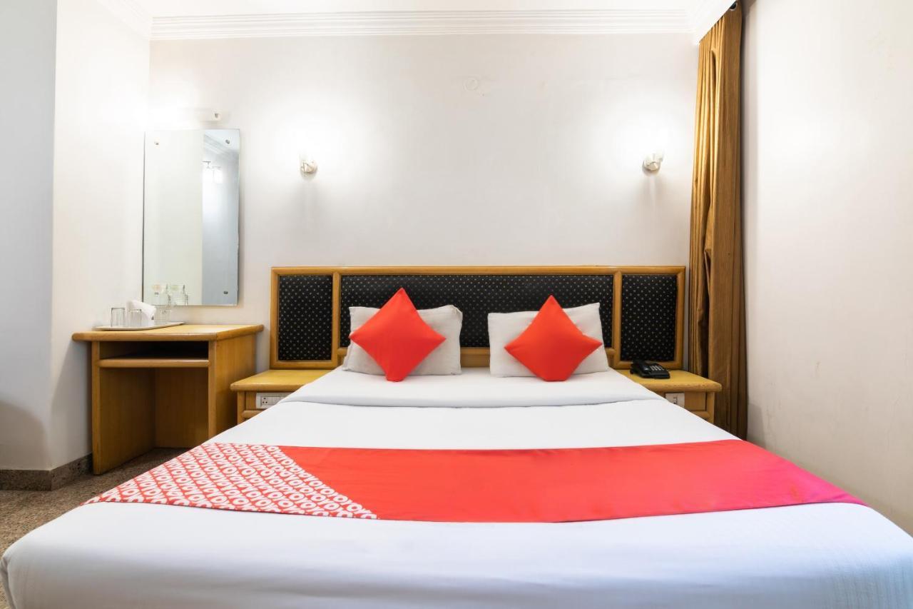 Oyo 539 Hotel Pearl Inn Бангалор Екстериор снимка