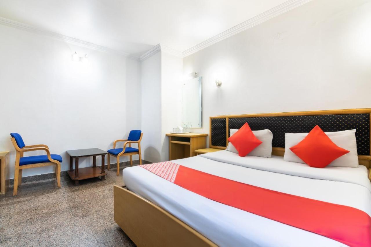 Oyo 539 Hotel Pearl Inn Бангалор Екстериор снимка